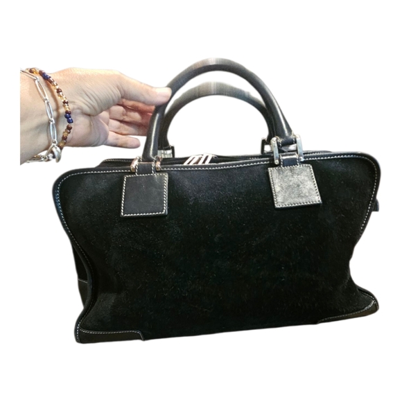 Loewe ♡Anagram Amazona Bag, Black Suede & Leather, Italy, Quiet Luxury - Picture 4 of 16